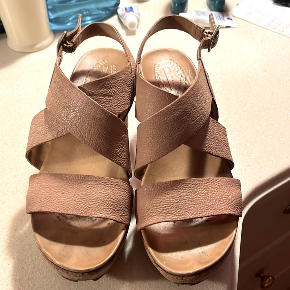 Kork Ease wedge sandals size 8